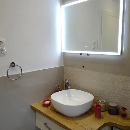 Apartmani Zora Lägenhet